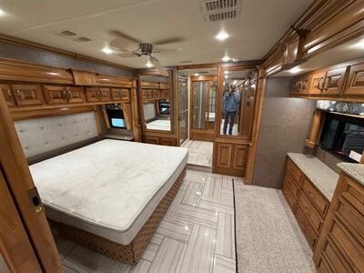 2018 American Coach XCM Chassis   - Photo 32 - Mannford, OK 74044