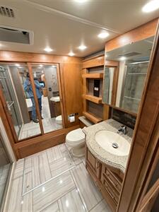 2018 American Coach XCM Chassis   - Photo 35 - Mannford, OK 74044