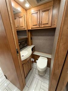 2018 American Coach XCM Chassis   - Photo 31 - Mannford, OK 74044