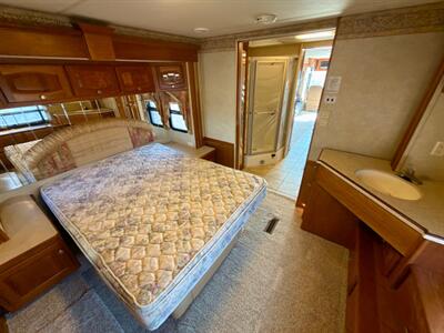 2006 Dutchstar 4027   - Photo 9 - Mannford, OK 74044