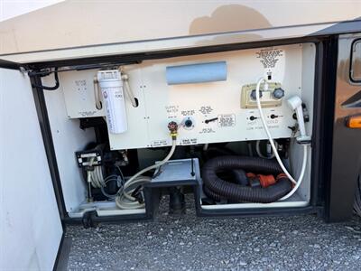 2009 Newmar Mountain Aire   - Photo 17 - Mannford, OK 74044