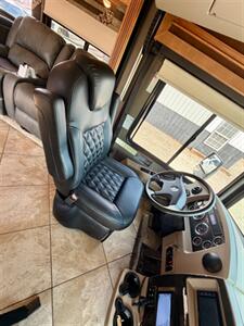 2017 Winnebago Forza 34T - Photo 9 - Mannford, OK 74044