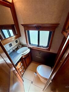 2010 Zephyr Tiffin - Photo 11 - Mannford, OK 74044