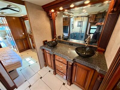 2010 Zephyr Tiffin - Photo 6 - Mannford, OK 74044