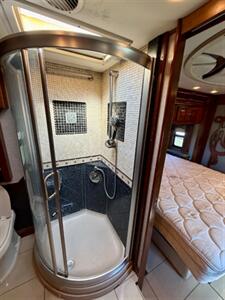 2010 Zephyr Tiffin - Photo 5 - Mannford, OK 74044