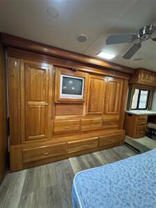 2007 Monaco Camelot 42PLQ - Photo 17 - Mannford, OK 74044