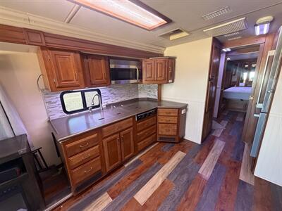 2005 American Coach tradition 42   - Photo 24 - Mannford, OK 74044