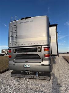 2005 American Coach tradition 42   - Photo 3 - Mannford, OK 74044