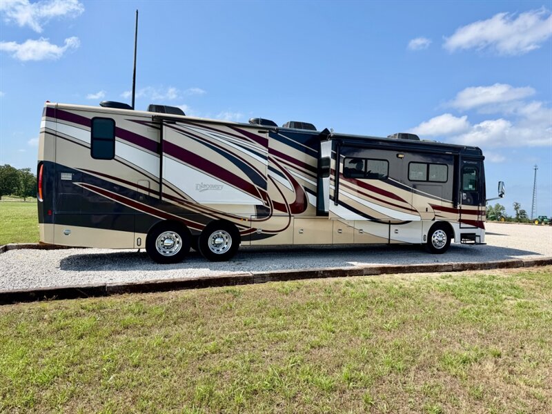 2013 FLEETWOOD DISCOVERY  