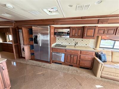 2012 Fleetwood Providence 42M - Photo 11 - Mannford, OK 74044