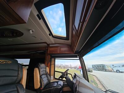 2016 WINNEBAGO ELLIPSE ULTRA   - Photo 4 - Mannford, OK 74044