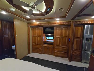 2016 WINNEBAGO ELLIPSE ULTRA   - Photo 13 - Mannford, OK 74044