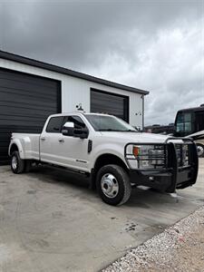 2018 Ford F-350 Super Duty Platinum   - Photo 2 - Mannford, OK 74044