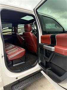 2018 Ford F-350 Super Duty Platinum   - Photo 9 - Mannford, OK 74044