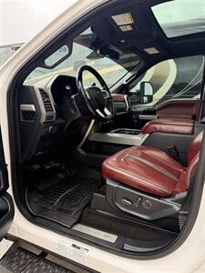 2018 Ford F-350 Super Duty Platinum   - Photo 5 - Mannford, OK 74044