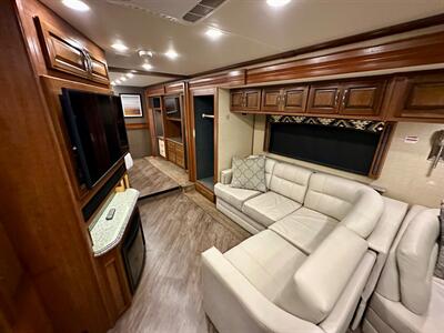 2017 Pace-Arrow M38K   - Photo 14 - Mannford, OK 74044