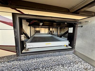 2014 Fleetwood American Eagle 45B   - Photo 18 - Mannford, OK 74044