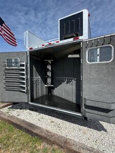 2016 Platinum Coach Horse Trailer   - Photo 8 - Mannford, OK 74044