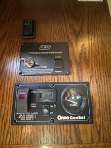 2016 Platinum Coach Horse Trailer   - Photo 12 - Mannford, OK 74044