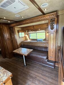 2016 Platinum Coach Horse Trailer   - Photo 5 - Mannford, OK 74044