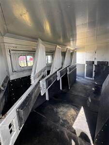 2016 Platinum Coach Horse Trailer   - Photo 6 - Mannford, OK 74044