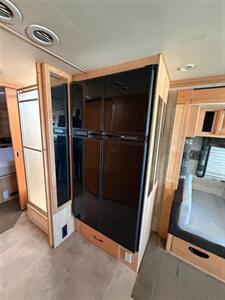 2005 Fleetwood Discovery 39S   - Photo 11 - Mannford, OK 74044