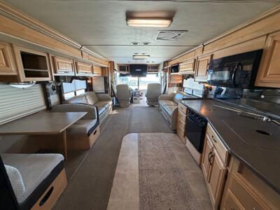 2005 Fleetwood Discovery 39S   - Photo 16 - Mannford, OK 74044