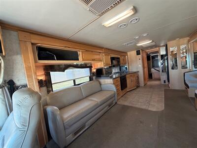 2005 Fleetwood Discovery 39S   - Photo 8 - Mannford, OK 74044