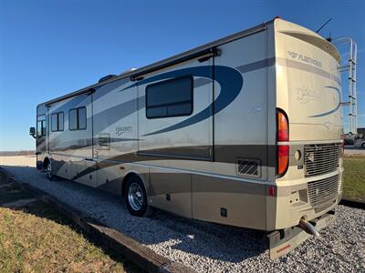 2005 Fleetwood Discovery 39S   - Photo 4 - Mannford, OK 74044
