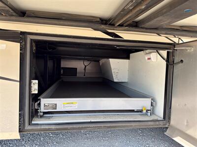 2012 Fleetwood American 42P   - Photo 8 - Mannford, OK 74044