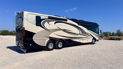 2012 Fleetwood American 42P   - Photo 3 - Mannford, OK 74044