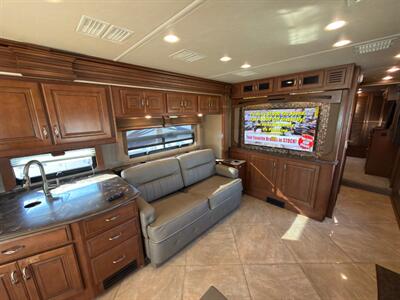 2015 Fleetwood Discovery 40X   - Photo 5 - Mannford, OK 74044