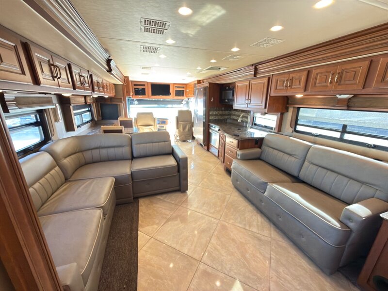 2015 Fleetwood Discovery 40X 380 hp   - Photo 1 - Mannford, OK 74044