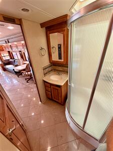 2013 Monaco Ambassador 40PDQ   - Photo 14 - Mannford, OK 74044