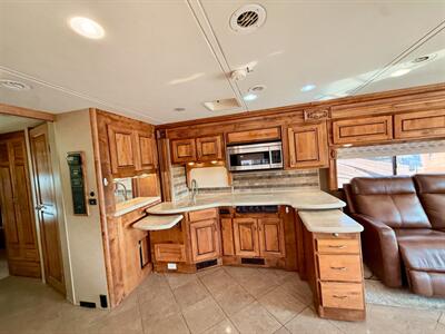 2013 Monaco Ambassador 40PDQ   - Photo 9 - Mannford, OK 74044