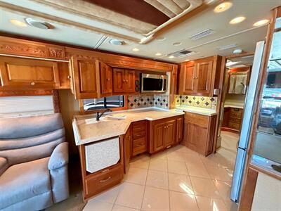 2006 Monaco Diamond Dynasty - Photo 13 - Mannford, OK 74044