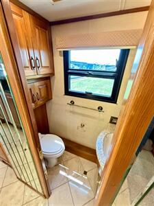 2005 Country Coach Affinity 770LX - Photo 35 - Mannford, OK 74044