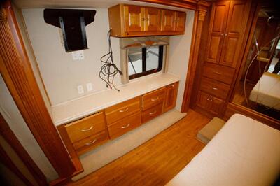 2007 Tiffin M-45QSZ   - Photo 34 - Mannford, OK 74044