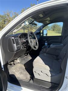 2019 Chevrolet Silverado 5500HD - Photo 7 - Mannford, OK 74044