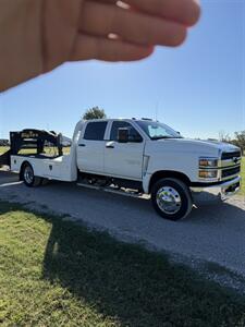 2019 Chevrolet Silverado 5500HD - Photo 4 - Mannford, OK 74044