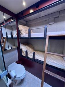 2010 Newell Coach - Photo 14 - Mannford, OK 74044