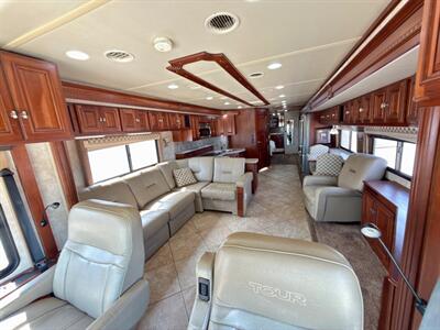 2011 Winnebago Tour 42QD   - Photo 29 - Mannford, OK 74044
