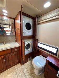 2011 Winnebago Tour 42QD   - Photo 38 - Mannford, OK 74044