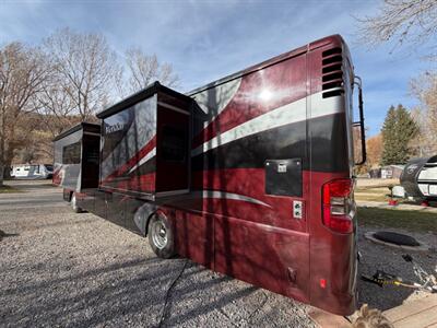 2015 Winnebago Meridian IKP40R - Photo 5 - Mannford, OK 74044