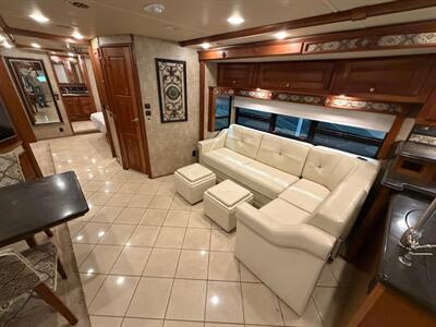 2015 Winnebago Meridian IKP40R - Photo 11 - Mannford, OK 74044