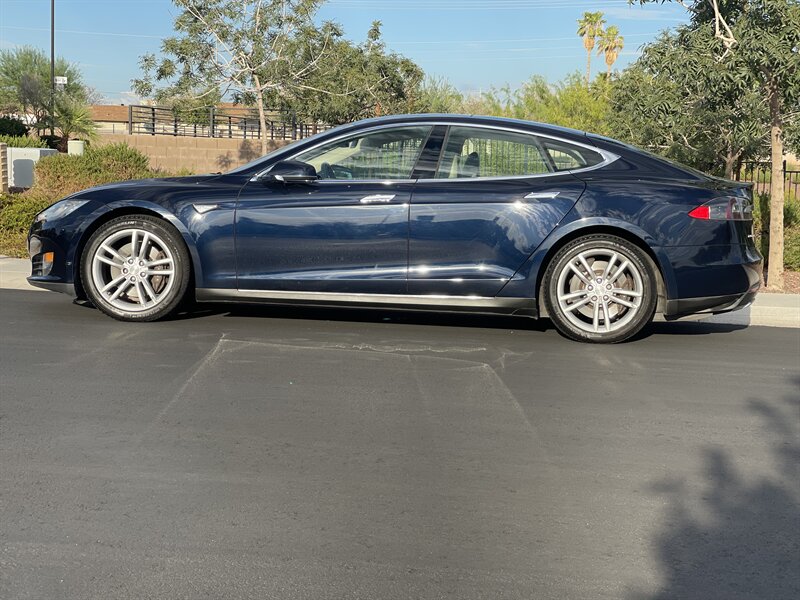 2013 Tesla Model S  