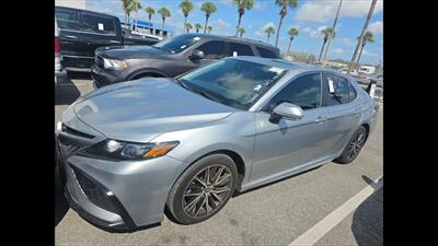 2022 Toyota Camry SE Sedan