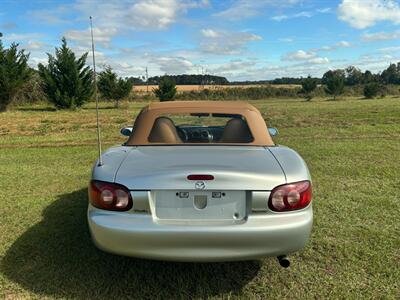 2001 Mazda MX-5 Miata   - Photo 7 - Albany, GA 31721