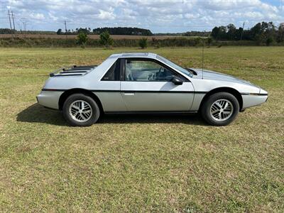 1985 Pontiac Fiero SE   - Photo 7 - Albany, GA 31721