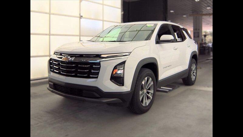2025 Chevrolet Equinox LT   - Photo 1 - Albany, GA 31721